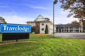 Отель Travelodge by Wyndham Traverse City MI  Траверс Сити